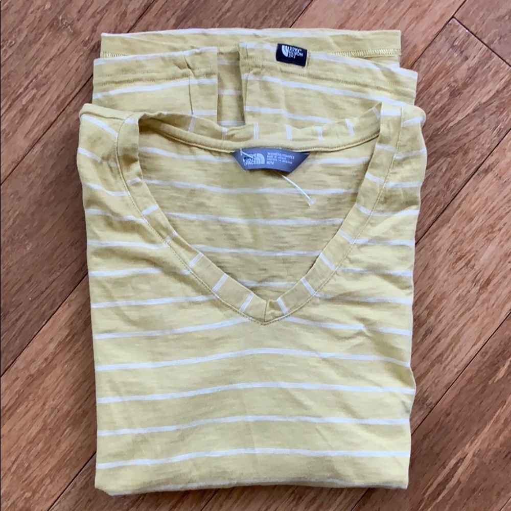 NEW NORTH FACE Women’s S/S Striped Tshirt sz M